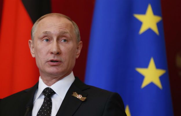 Putin w obecności Merkel usprawiedliwiał pakt Ribbentrop-Mołotow