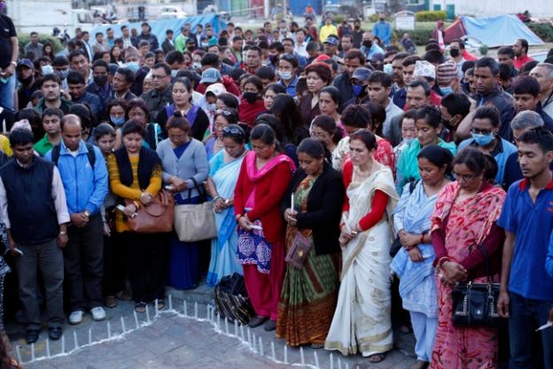Władze Nepalu: nie ma już szans na znalezienie ocalałych z trzęsienia