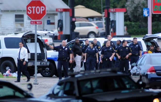 Nie żyje mężczyzna, który ostrzelał budynek policji w Dallas