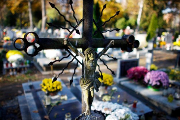 Na cmentarzu w Gdańsku IPN odnalazł szczątki 27 osób