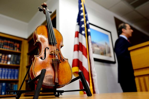 Stradivarius skradziony Romanowi Totenbergowi odzyskany po 35 latach