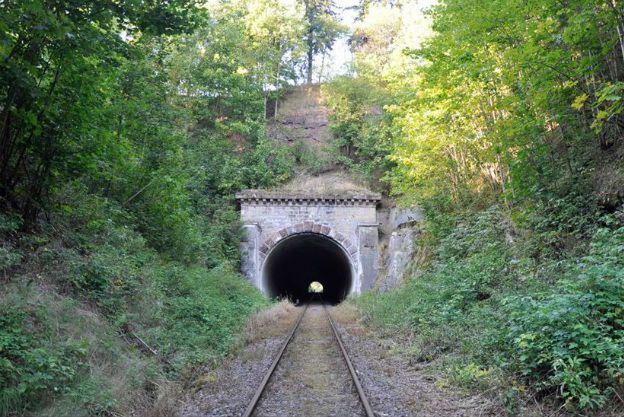 Tajemniczy tunel w Górach Kamiennych. Kolejne znalezisko na Dolnym Śląsku