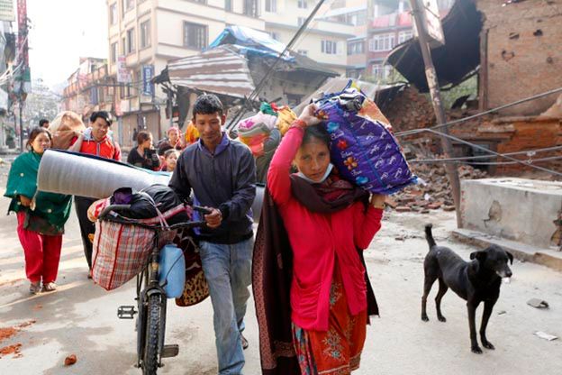 Katmandu grozi epidemia: mieszkańcy uciekają