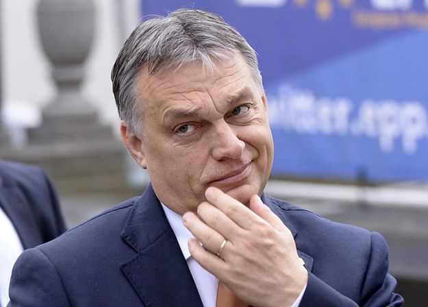 Viktor Orban chce znów zmienić konstytucję. Będzie mógł zamykać granice