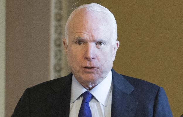 Senator McCain przestrzega. "Ameryka zapłaci cenę nie do przyjęcia za 'reset' z Rosją"