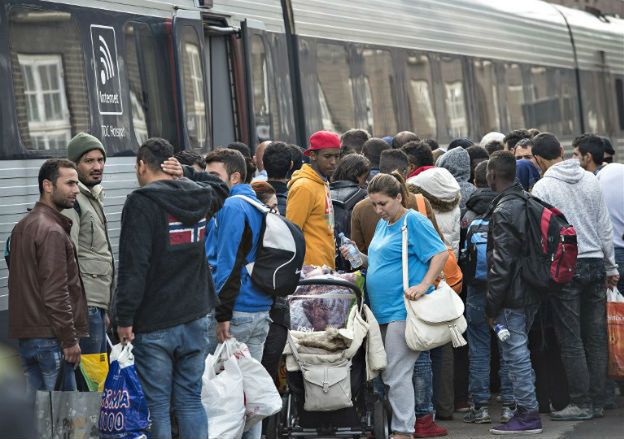 Służby imigracyjne w Europie demaskują "nieletnich" uchodźców. Ale problem jest delikatny