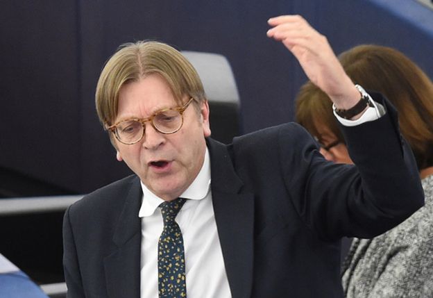 Guy Verhofstadt wzywa Beatę Szydło do respektowania orzeczenia TK