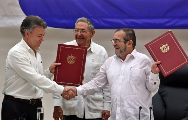 Kolumbia: prezydent Santos pieniądze z Nobla odda ofiarom konfliktu