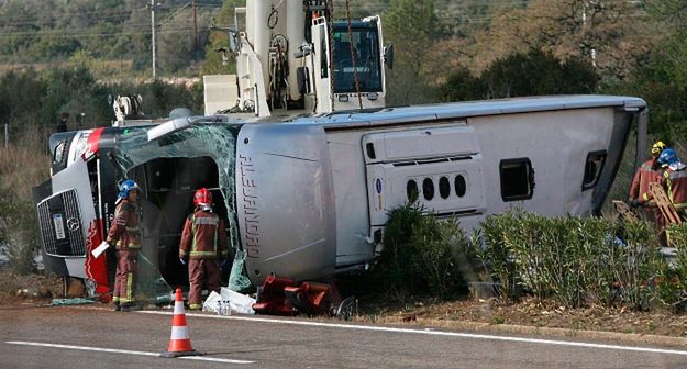 Wypadek autobusu w Hiszpanii. Zginęło 13 osób