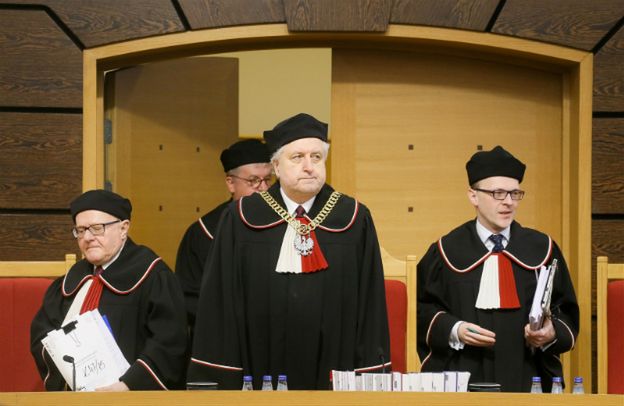 PiS i PO spierają się o Trybunał. Piotrowicz: opozycja nie pogodziła się z wynikiem wyborów