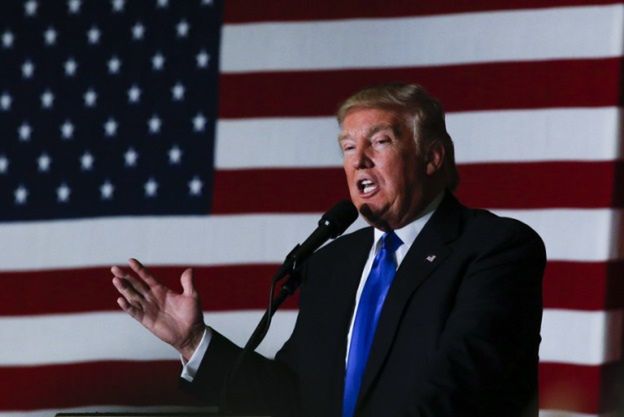 Trump obiecuje "wysuszyć bagno" politycznej korupcji w Waszyngtonie