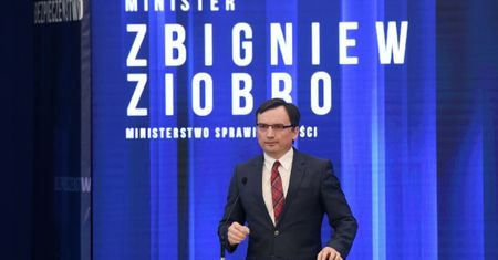 Nowoczesna zawiadamia prokuraturę ws. Solidarnej Polski
