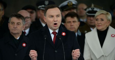 Politycy o apelu prezydenta ws. obchodów 100. rocznicy odzyskania niepodległości
