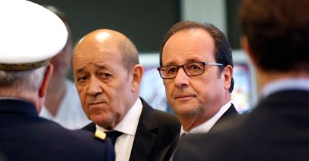 Francuski minister obrony skrytykował decyzję Polski ws. Caracali i wypowiedzi o Mistralach