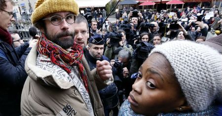 Rolnik z Francji ma zapłacić 3 tys. euro grzywny. Za pomoc imigrantom