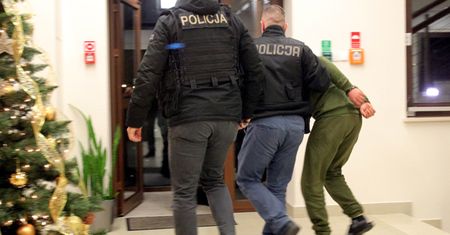 Trzy rany kłute, jedna sięgająca serca. Prokuratura podała przyczynę śmierci 21-latka z Ełku