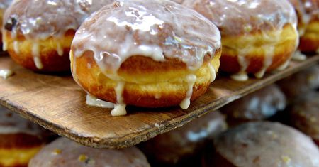 Policja w piekarni. Zamiast mąki na pączki - amfetamina