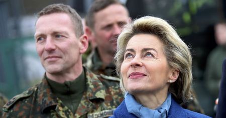 Niemcy odbudowują armię. Bardziej boją się wojny czy Trumpa?