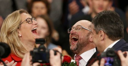 Lewicowy populista zagraża Merkel. Kaczyński ma kolejny problem
