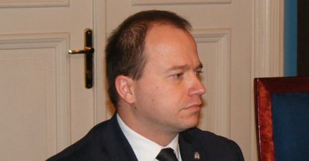 Zwolniony wiceprezydent Poznania w radzie nadzorczej MPK. Radni PiS oburzeni