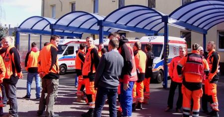 Protest ratowników medycznych w Poznaniu. Bronili zwolnionych kolegów