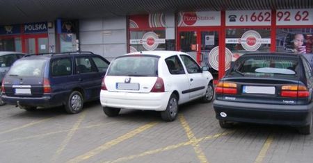 Parkowanie na "kopercie" przez osoby nieuprawnione to nie jedyny problem niepełnosprawnych