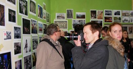 W Poznaniu w dawnym domu schadzek powstała galeria fotografii