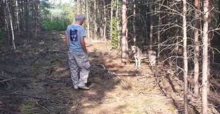 Ktoś przywiązał psa do drzewa w środku lasu pod Jarocinem