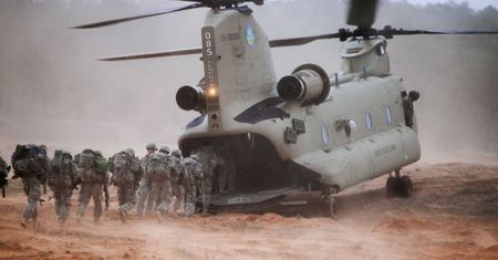Szef MON: pierwsze jednostki NATO w Polsce już w styczniu