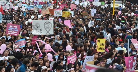 Peru: wielotysięczny marsz w obronie praw kobiet