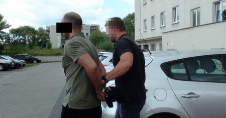Policjanci zatrzymali pod Piasecznem poszukiwanego przez Interpol Turka