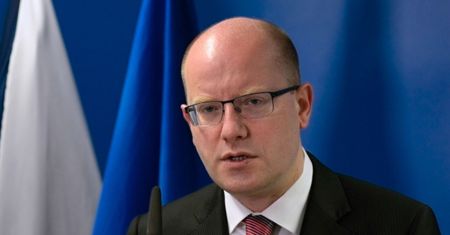 Premier Czech: nie obejdziemy się bez wspólnej europejskiej armii