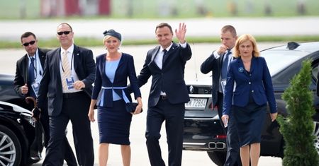 Część powstańców zbojkotuje spotkanie z Andrzejem Dudą. KPRP: prezydent szanuje to stanowisko
