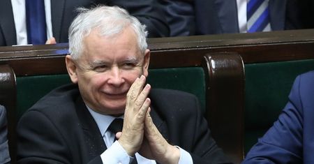 CBOS: PiS - 39 proc. poparcia; PO - 15 proc.; Nowoczesna - 14 proc.