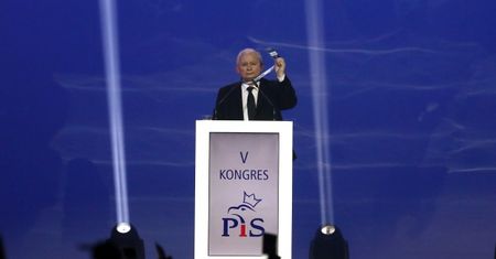 Ministrowie na cenzurowanym. To im Jarosław Kaczyński pokazał żółte kartki
