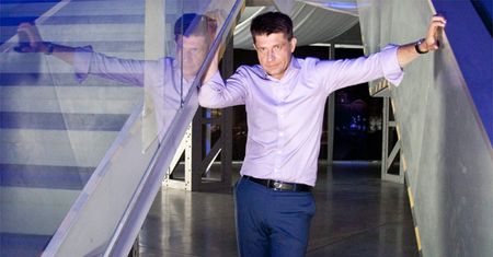 W Nowoczesnej trwa chaos; nie wiadomo, czy Ryszard Petru był w Portugalii prywatnie, czy służbowo