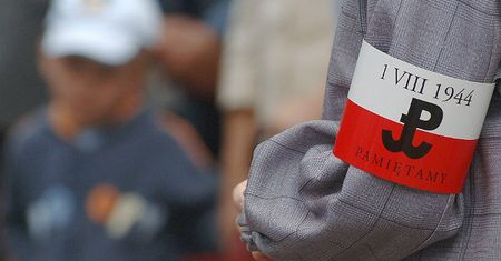 Łukasz Warzecha: o hipokrytach i powstańczej opasce
