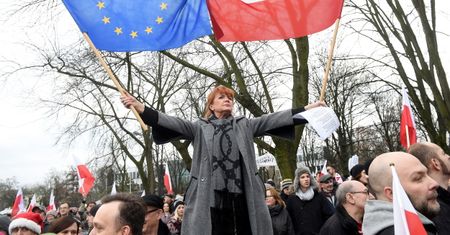 Manifestacja KOD w Warszawie. Ile osób wzięło w niej udział?