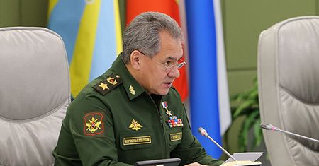 Minister obrony Rosji: utworzono wojska "operacji informacyjnych"
