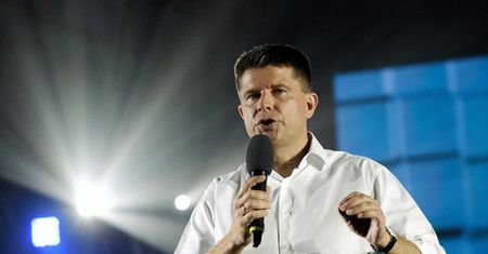 TVP Info "poinformowało" o aresztowaniu Ryszarda Petru. Nowoczesna składa skargę do KRRiT i domaga się odwołania Jacka Kurskiego