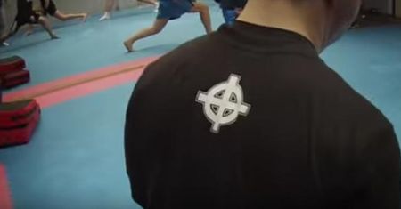 Nacjonaliści zorganizowali walki w klatce w sali poznańskiej szkoły bez zgody dyrekcji
