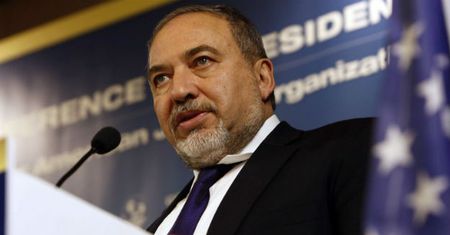 Izraelski minister do francuskich Żydów: uciekajcie z Francji
