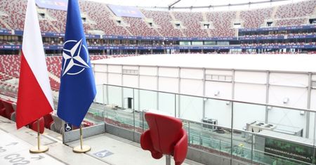 MON buduje wystawę smoleńską na PGE Narodowym. Radio Zet: bez uzgodnienia z NATO. Rzecznik MON: nikt nie ma przeciwskazań