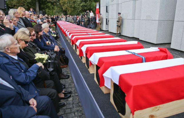 Na uroczystości pogrzebowe Żołnierzy Wyklętych zaproszono córkę rotm. Pileckiego. Syna już nie