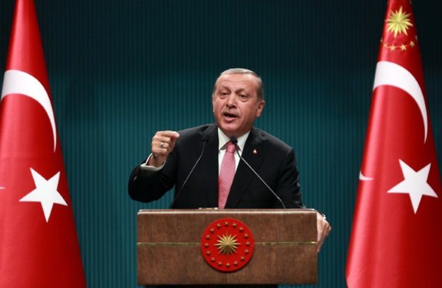 Recep Tayyip Erdogan: UE musi przekazać Turcji obiecane 3 mld euro
