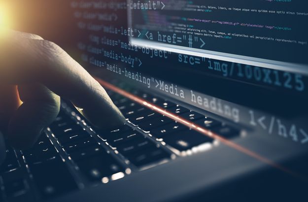 "Na znaną markę". Tak oszukują ludzi wysyłających CV
