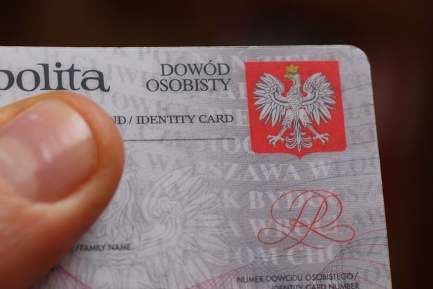 Z urzędu skradziono dowody osobiste, nikt nie poinformował właścicieli. Sprawę bada prokuratura