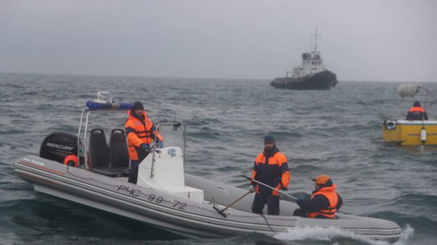 Akcja wydobywania ciał ofiar katastrofy Tu-154, który rozbił się na Morzu Czarnym