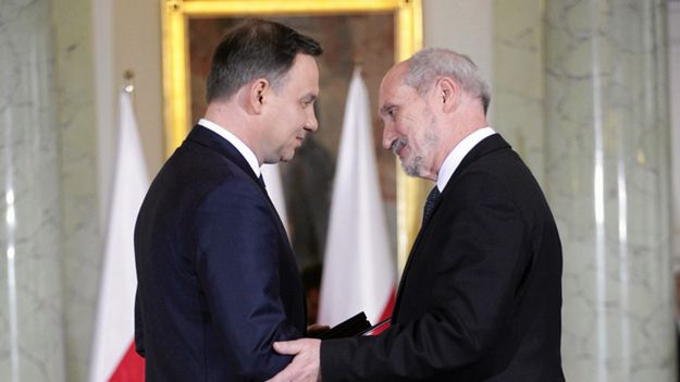 Andrzej Duda, Antoni Macierewicz