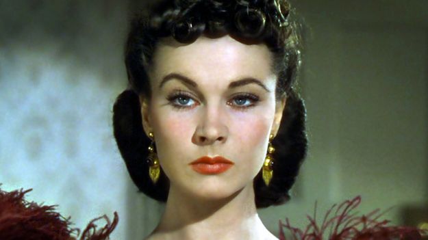Scalret o''Harę w filmie Przeminęło z wiatrem zagrała Vivien Leigh
